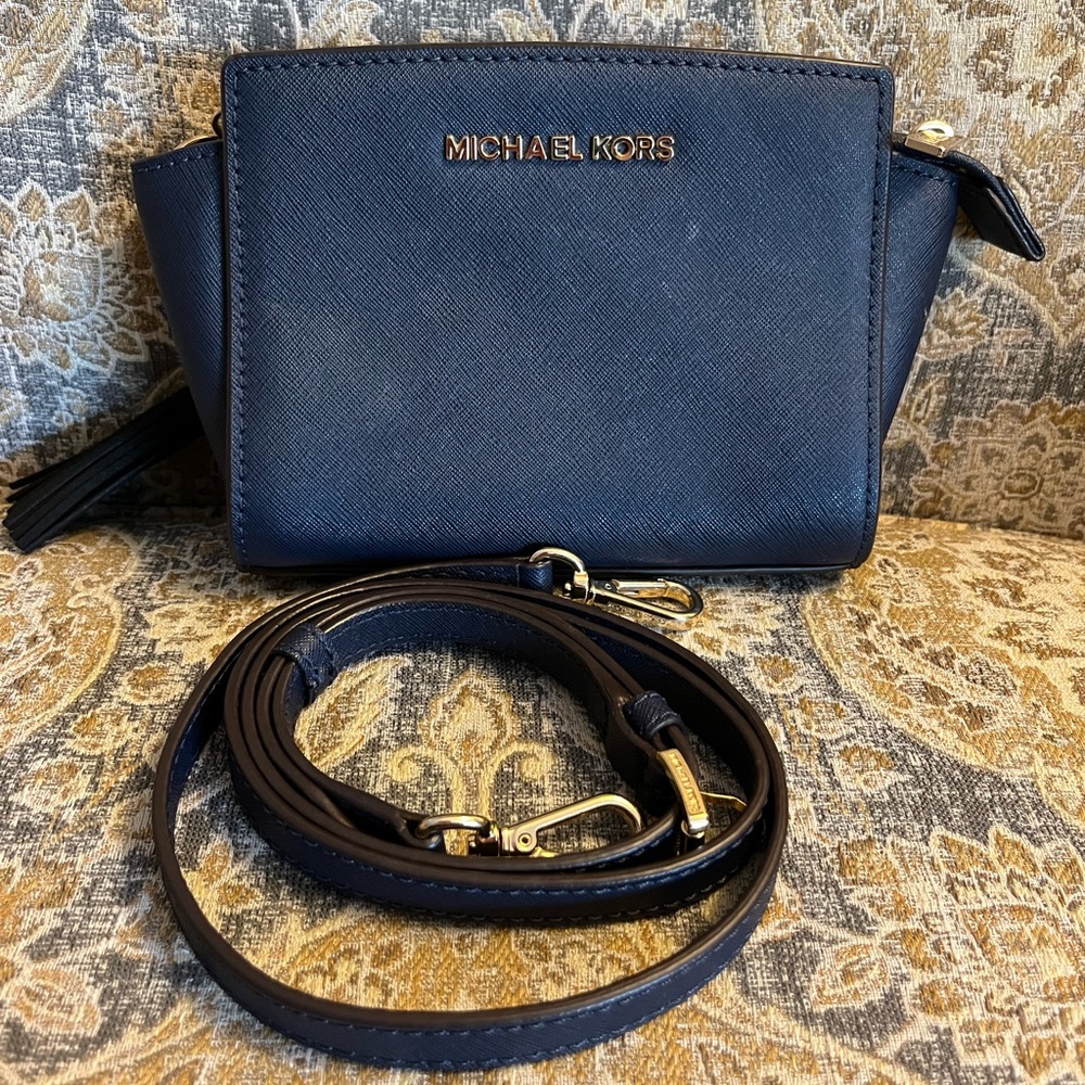 Mini Navy Michael Kors Crossbody Bag